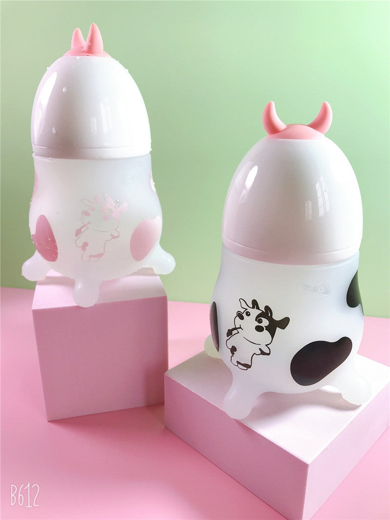 Discover the Wide Caliber Baby Bottle for Silicone Feeding